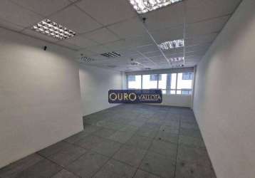 Conjunto comercial com 93m²