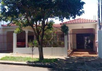 Casa à venda em maringá, zona 08, com 3 quartos, com 160 m²