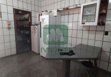 Casa com 3 quartos à venda no vigilato pereira, uberlândia  por r$ 1.200.000