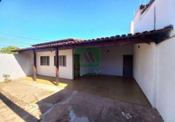 Casa com 3 quartos para alugar no vigilato pereira, uberlândia  por r$ 2.500