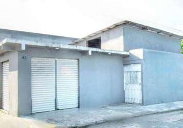 Vendo casa de esquina com ponto comercial