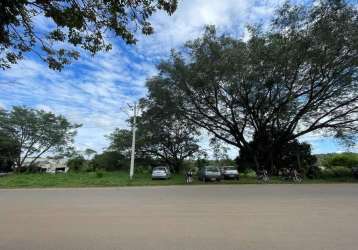 Lote a venda no centro industrial