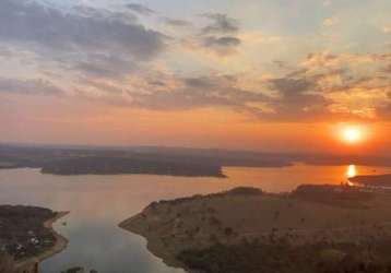 Lote à venda no condomínio balneário veredas do lago.