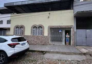 Casa exclusiva à venda no centro de divinópolis