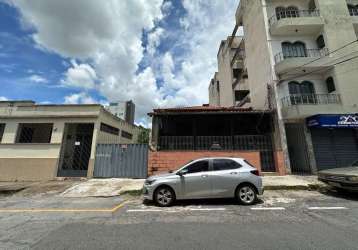 Casa comercial no bairro centro!