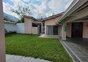 Casa térrea em portal da olaria, são sebastião/sp