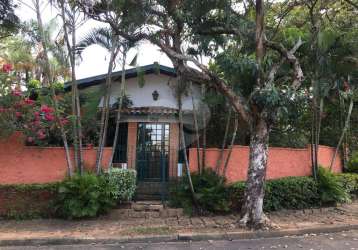 Indaiatuba- jardim são luiz - casa terrea de esquina - 3 suites - ter - 1131,10ms-r$ 1.700.000,00