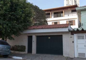 Atraente casa tipo  para venda com 3 quartos, 280m²