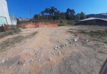 Terreno á venda no jardins 3