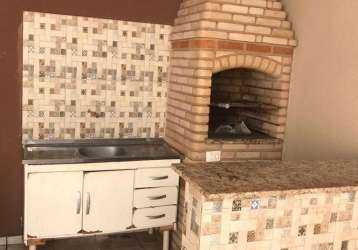 Linda casa no bairro jardim zara de ribeirão preto, 3 dormitórios sendo 1 suíte, quintal e área de churrasco