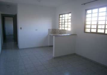 Casa tipo apartamento 2dts. 300m shopping e metrô campo limpo!