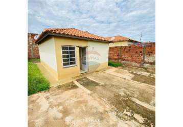 Casa para venda em jardim manoel scalfi de 45.47m² com 2 quartos e 2 garagens