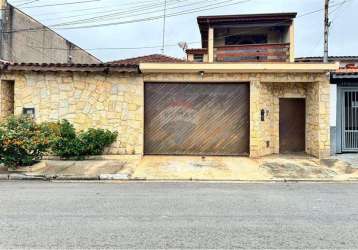 Casa para venda em matadouro de 195.72m² com 4 quartos e 2 garagens