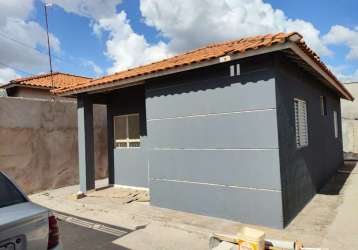 Casa para venda em residencial peres elias de 200.00m² com 2 quartos e 3 garagens