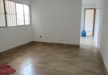 Casa para alugar em jardim santa fé (zona sul) de 80.00m² com 2 quartos