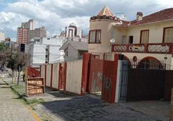 Sobrado para venda em centro de 630.00m² com 4 quartos, 1 suite e 6 garagens