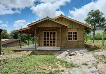 Casa para venda em quatro pinheiros de 62.00m² com 2 quartos e 2 garagens