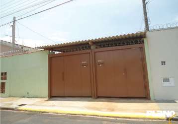 Casa para alugar em vila santa cruz de 56.00m² com 3 quartos