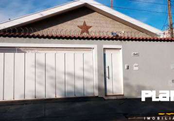 Casa para alugar em vila santa rita de 172.00m² com 3 quartos, 1 suite e 2 garagens