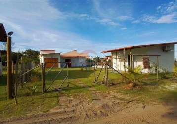 Casa para venda em barra grande de maraú de 124.00m² com 1 quarto e 2 garagens