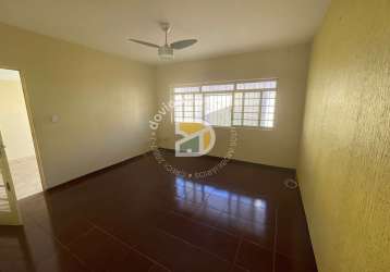 Casa para venda em vila bianchi de 165.00m² com 3 quartos e 4 garagens