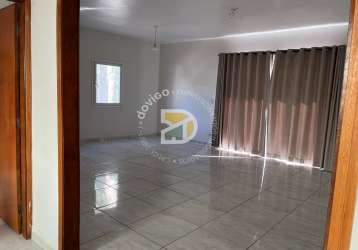 Casa de condomínio para venda e aluguel em aterrado de 200.00m² com 2 quartos e 2 suites