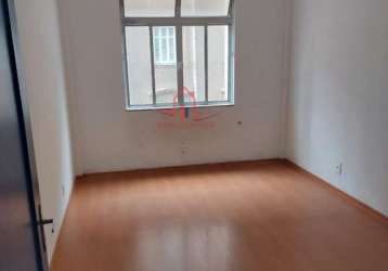 Apartamento para alugar em sé de 50.00m² com 3 quartos