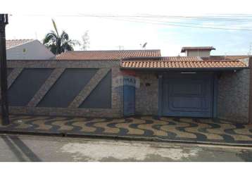 Casa para venda em jardim do bosque de 182.00m² com 3 quartos, 1 suite e 4 garagens