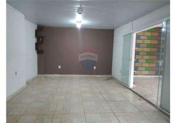 Galpão / depósito / armazém para alugar em centro de 564.00m² com 4 garagens