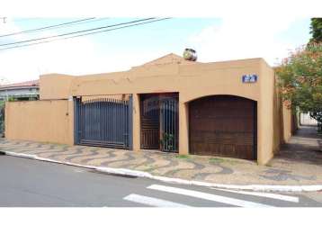 Casa para venda em centro de 355.50m² com 4 quartos, 2 suites e 1 garagem