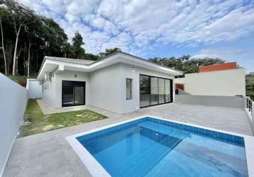 Casa para venda em granja viana de 321.00m² com 3 quartos, 3 suites e 4 garagens