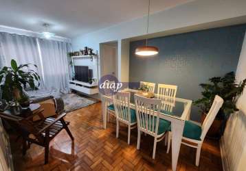 Lindo apartamento no 5° andar com 2 dormitórios, sala, cozinha, lavanderia, banheiro e 1 vaga de garagem. imóvel com excelente localização, próximo a