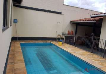 Casa com 3 dormitórios à venda, 300 m² por r$ 1.200.000 - alvinópolis - atibaia/sp