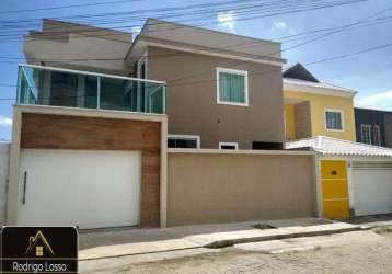 Maravilhosa casa de 1ª locação, com arquitetura moderna e única