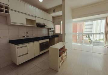 Apartamento 2 quartos, sacada, condomínio clube - centro de curitiba