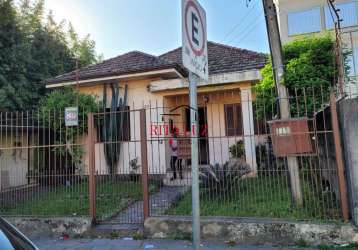 Casa com 3 quartos à venda na rua general gomes carneiro, 316, medianeira, porto alegre por r$ 550.000