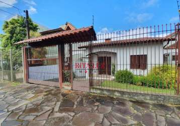 Casa com 3 quartos à venda na rua pedro boticário, 176, glória, porto alegre por r$ 600.000