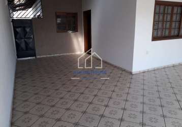 Casa à venda com 02 dormitórios (sendo 01 suíte), garagem com 03 vagas cobertas no bairro jardim ma