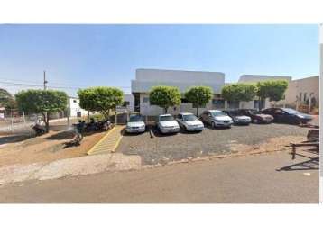 Barracão / galpão / depósito com 2 salas para alugar no distrito industrial, uberlândia  por r$ 30.000