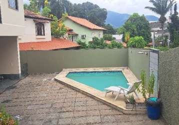 Casa com 4 dormitórios, sendo uma suíte, à venda com 340 m² por r$ 1.249.999 no no condomínio nova barra