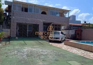 Disponível para locação, ampla casa a beira mar de rio doce, 05 quartos, 280 metros, 06 vagas, com piscina