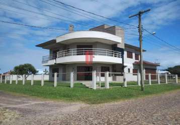 Casa de alto padrão à venda em arroio do sal - rs