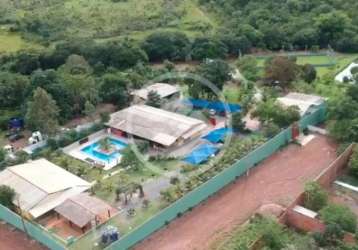 Chácara em várzea grande, piscina, espaço de festa, campo de futebol, 4 suítes, casa de caseiro, tanque para peixe codigo: 69776