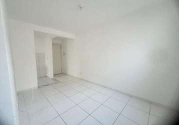 Apartamento com 2 dormitórios no bairro do antares - 50m²