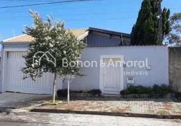 Casa com 3 quartos e 3 banheiros à venda, 145 m²