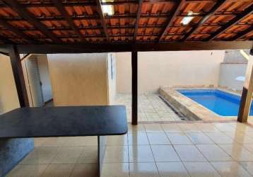 Casa com piscina