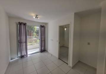 Vendo apartamento, andar térreo, 1 dormitório, varanda com área de serviço, sem vaga - belenzinho - sp