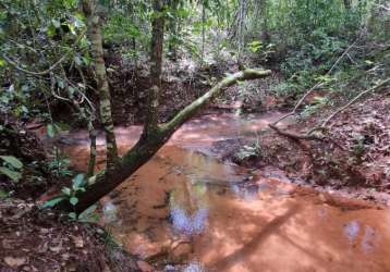 Vendo chácara de 04 hecatres para lazer próximo a cuiabá mt