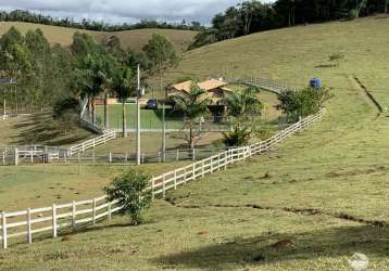 Sítio com piscina em igaratá sp