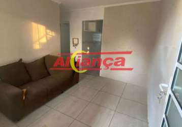 Apartamento com 2 dormitorios, 1 vaga de garagem  por r$ 950,00